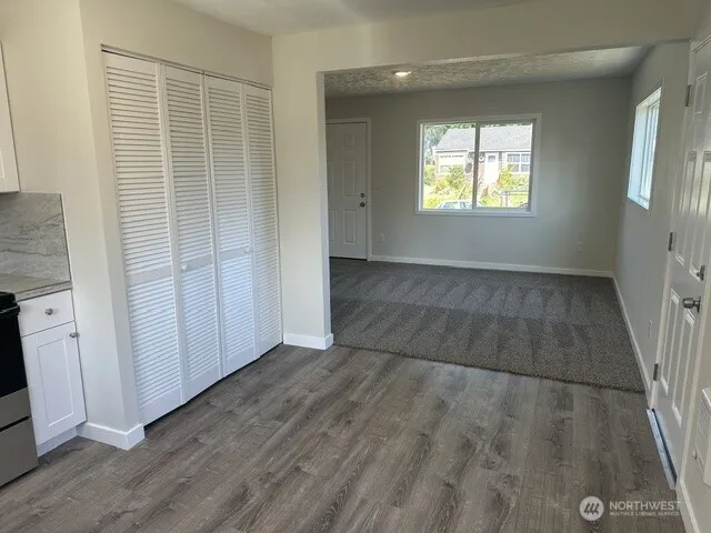 210 24Th Avenue Longview, WA 98632