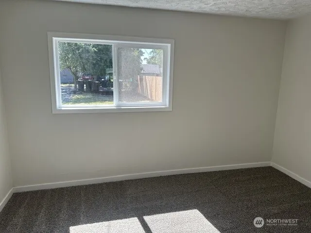 210 24Th Avenue Longview, WA 98632