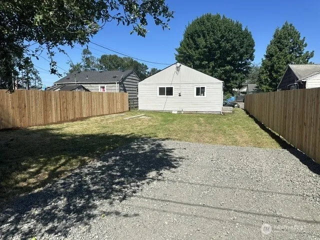 210 24Th Avenue Longview, WA 98632