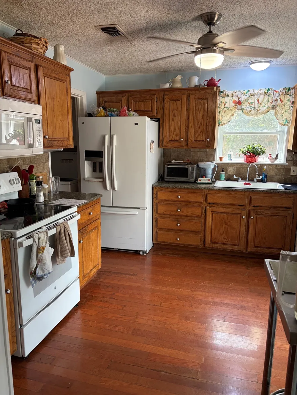 1309 Tamarisk Mexia, TX 76667
