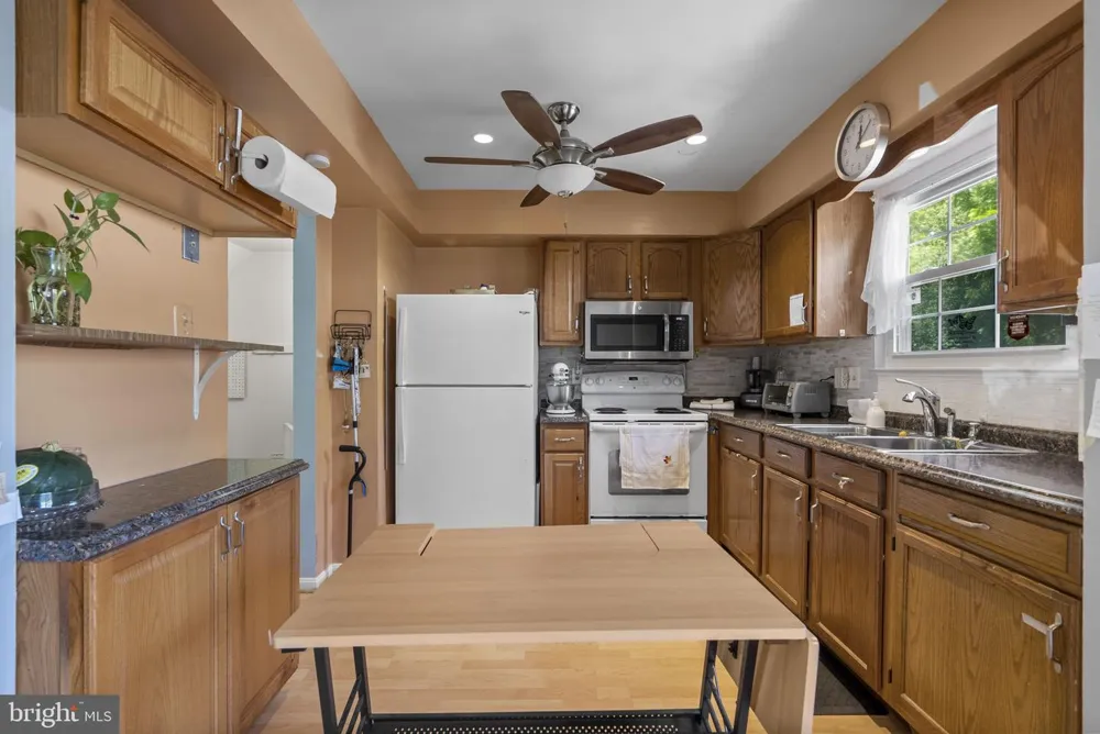 4505 CANNES LANE Olney, MD 20832
