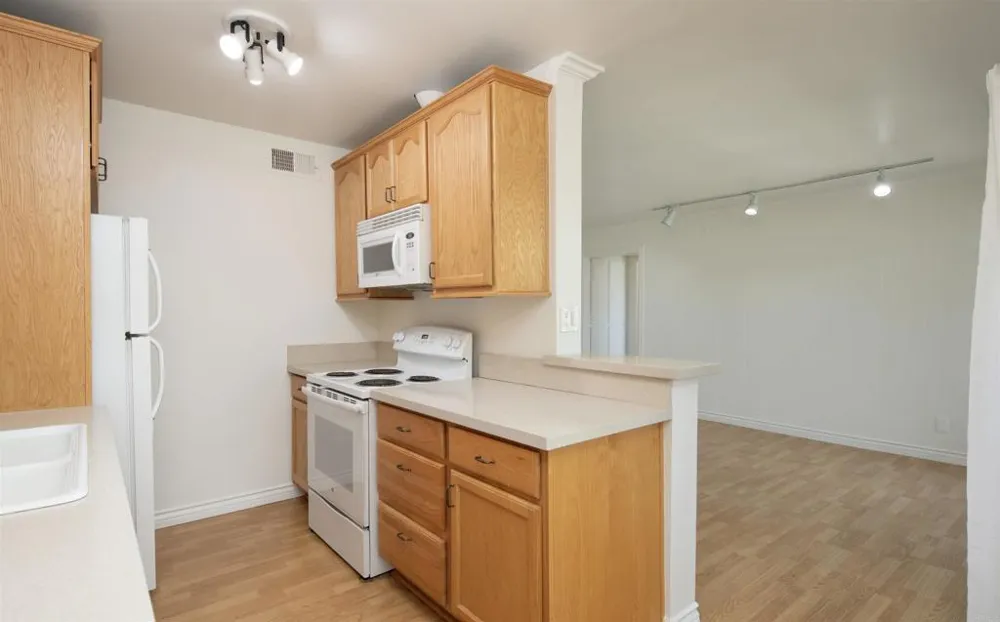 6304 Friars Rd #330 San Diego, CA 92108