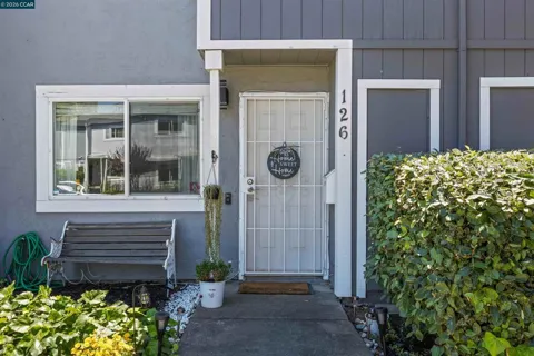 126 Muir Rd
