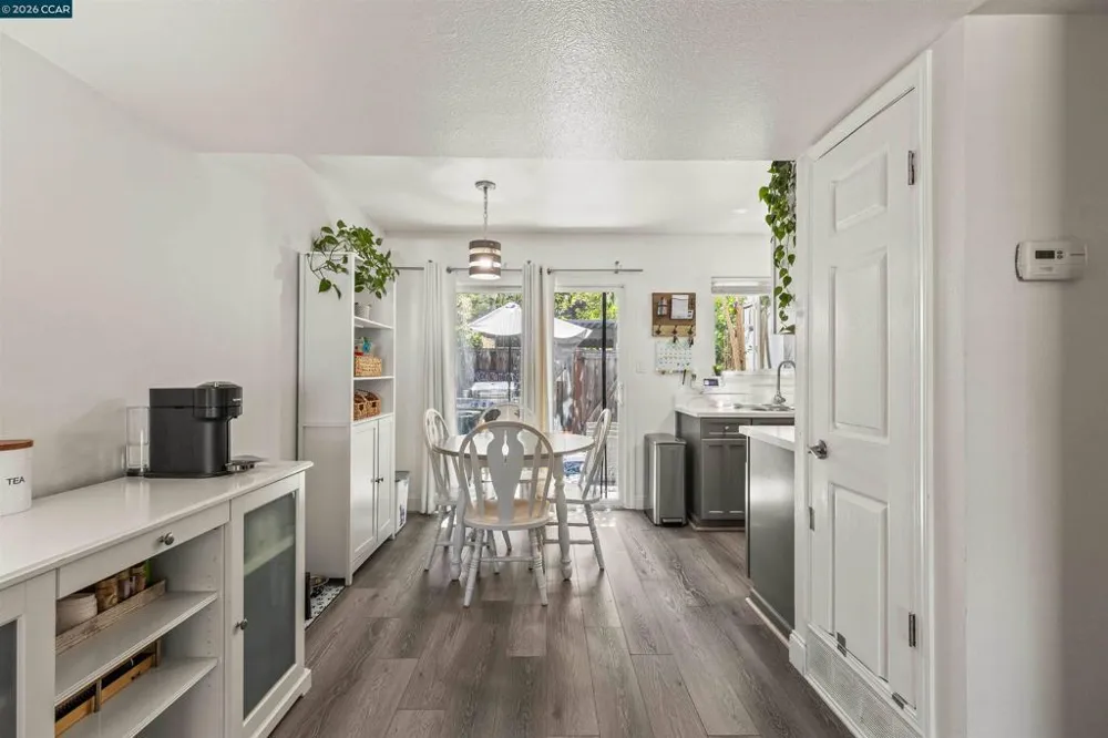 126 Muir Rd Martinez, CA 94553