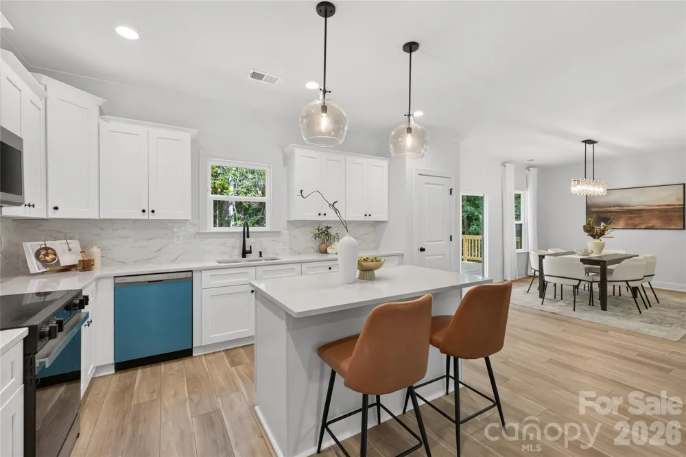 6087 Cambridge Drive Harrisburg, NC 28075