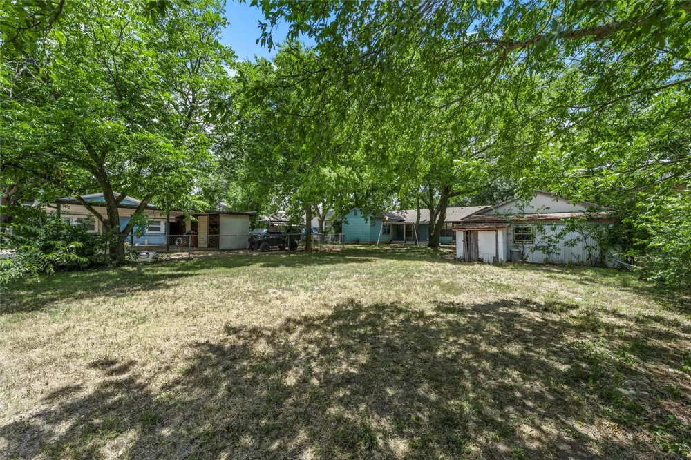 207 Marable Street West, TX 76691