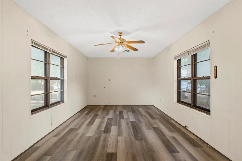 207 Marable Street West, TX 76691