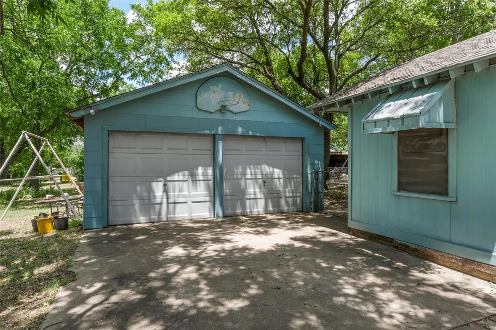 207 Marable Street West, TX 76691