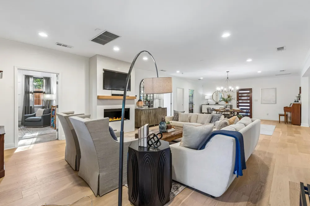 3744 Highgrove Drive Dallas, TX 75220