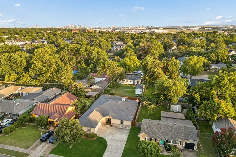 3744 Highgrove Drive Dallas, TX 75220