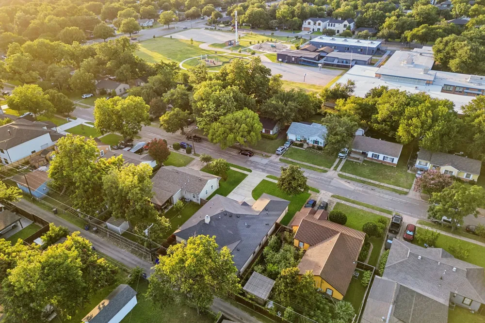 3744 Highgrove Drive Dallas, TX 75220