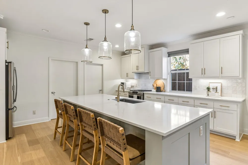 3744 Highgrove Drive Dallas, TX 75220