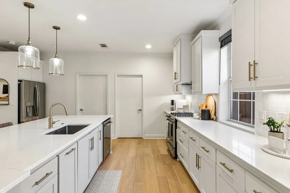 3744 Highgrove Drive Dallas, TX 75220