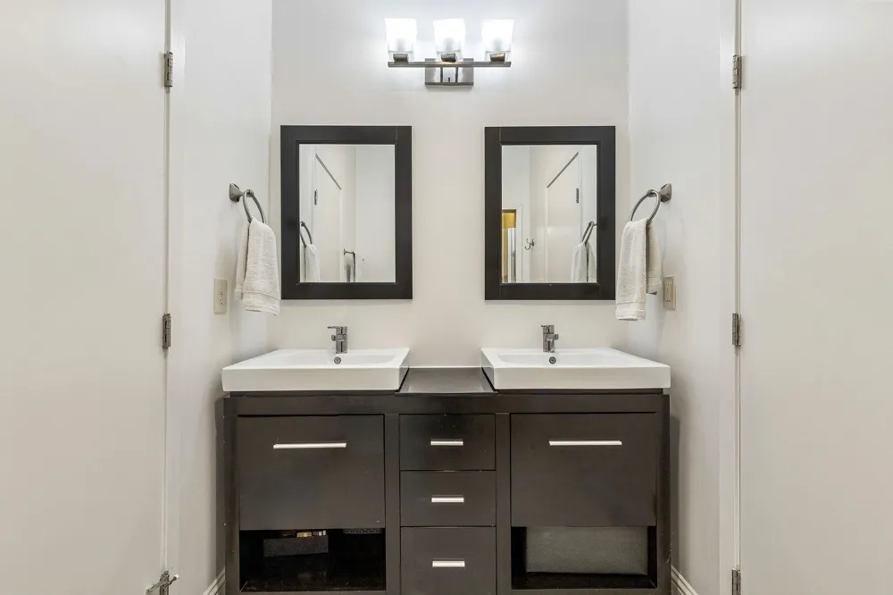 3744 Highgrove Drive Dallas, TX 75220
