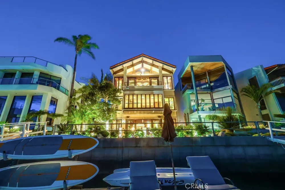 6048 Lido Long Beach, CA 90803