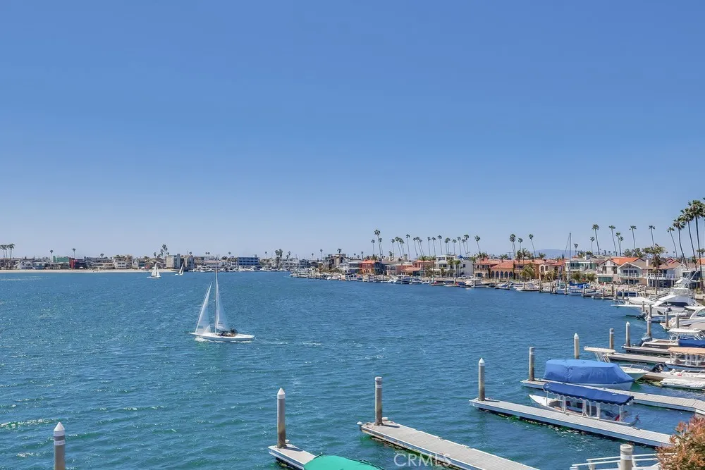 6048 Lido Long Beach, CA 90803