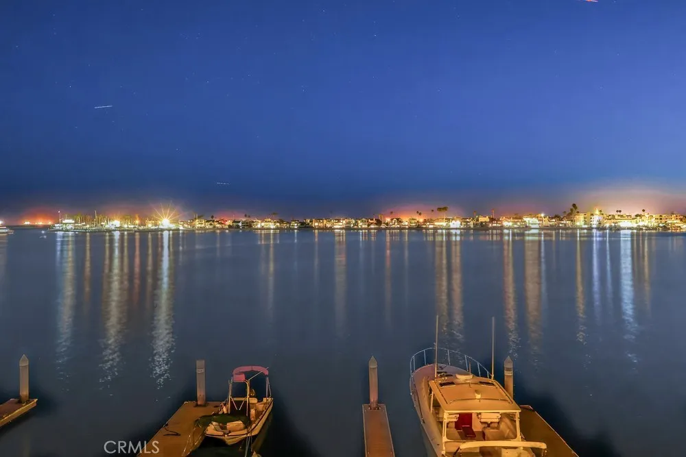 6048 Lido Long Beach, CA 90803