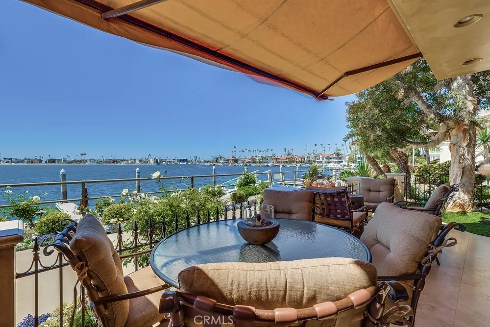 6048 Lido Long Beach, CA 90803