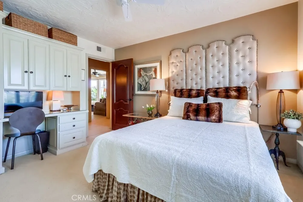 6048 Lido Long Beach, CA 90803
