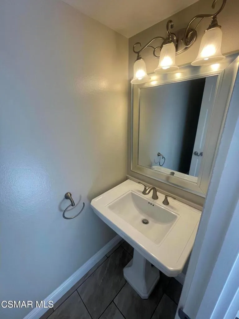 1174 Westlake Boulevard #E Westlake Village, CA 91361