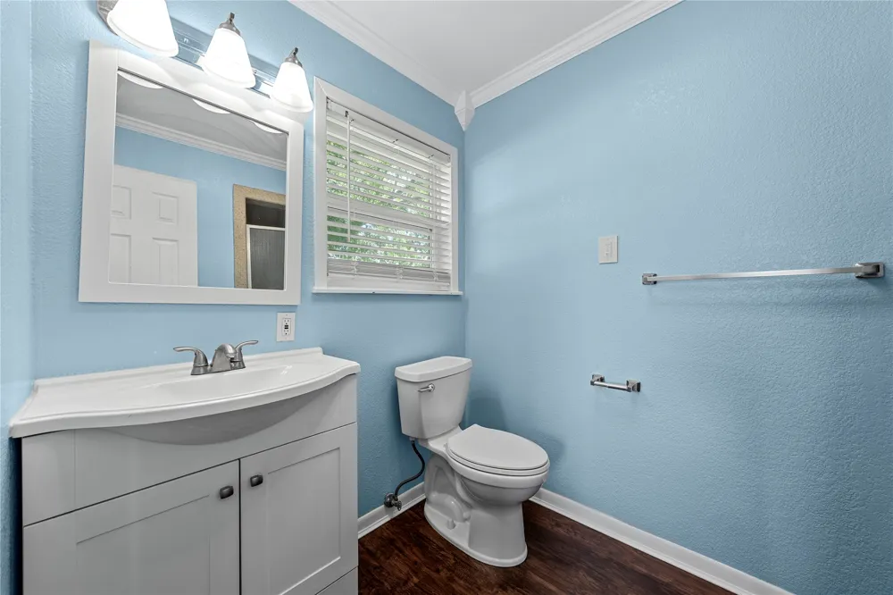 525 W 7th Street Crawford, TX 76638