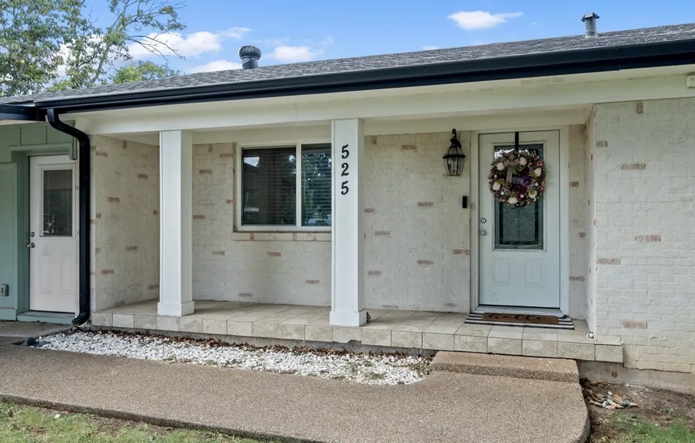 525 W 7th Street Crawford, TX 76638