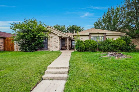 3048 Navarro Lane