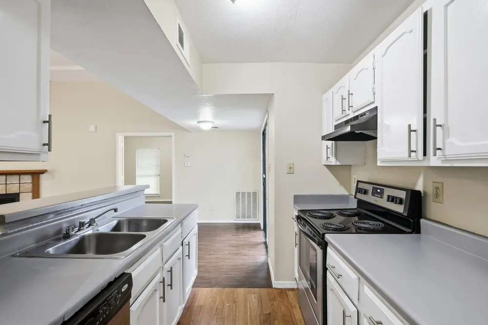 3048 Navarro Lane Grand Prairie, TX 75052