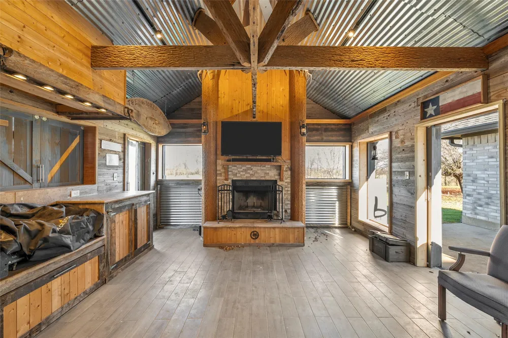 361 Vandiver Road Moody, TX 76557