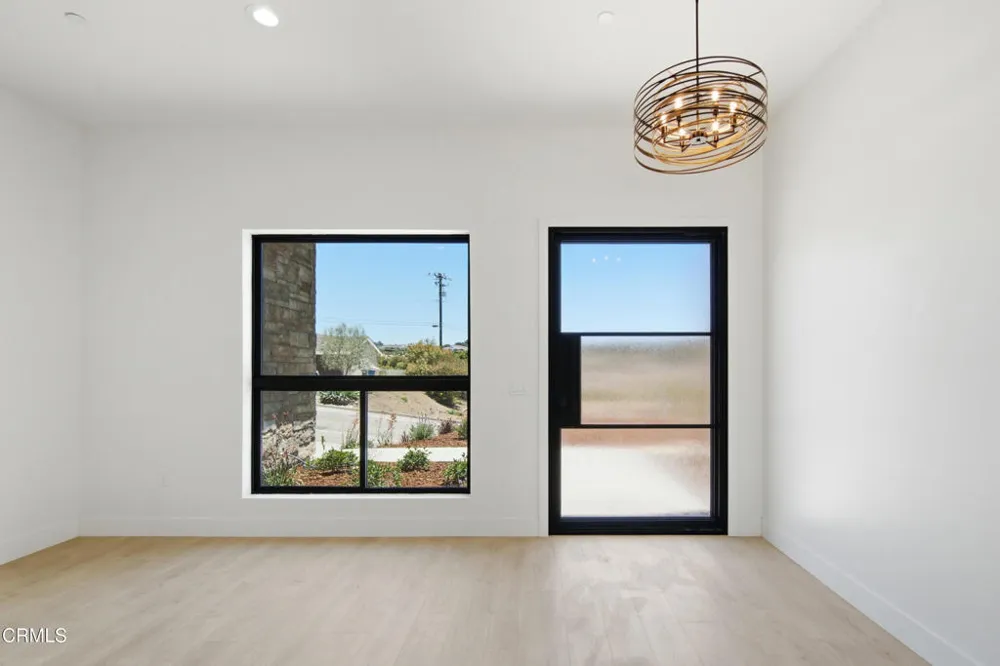 1013 Colina Vista Ventura, CA 93003