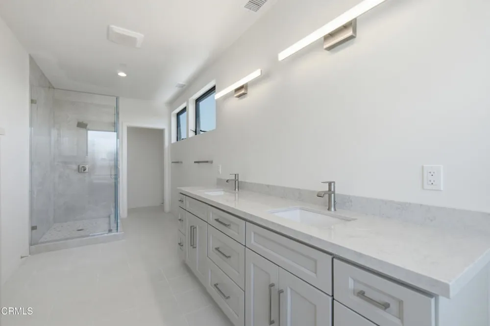 1013 Colina Vista Ventura, CA 93003