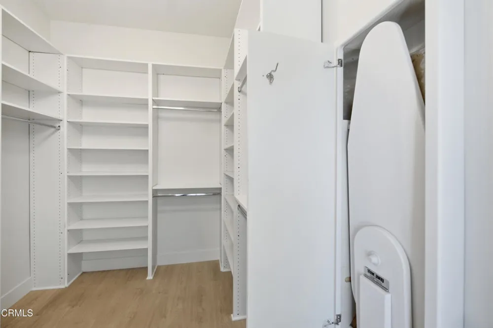 1013 Colina Vista Ventura, CA 93003