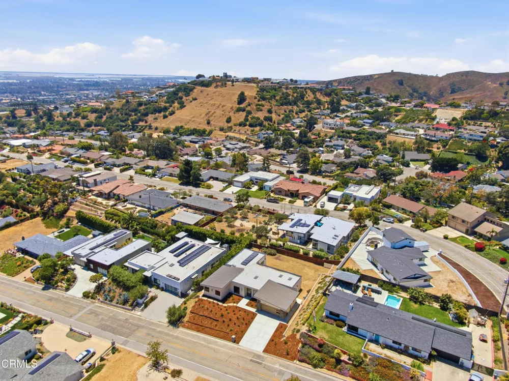 1013 Colina Vista Ventura, CA 93003