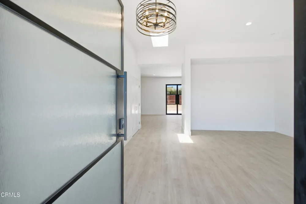 1013 Colina Vista Ventura, CA 93003