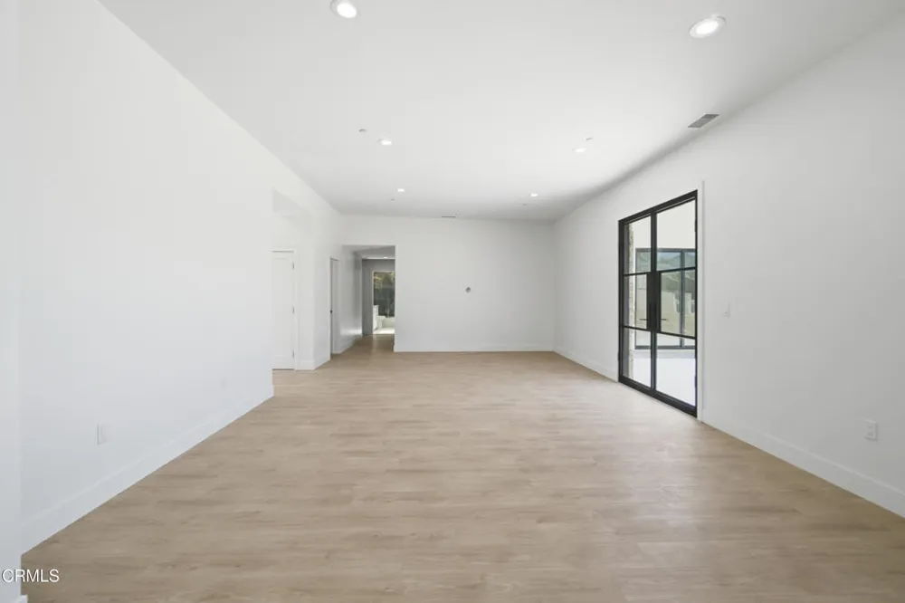 1013 Colina Vista Ventura, CA 93003