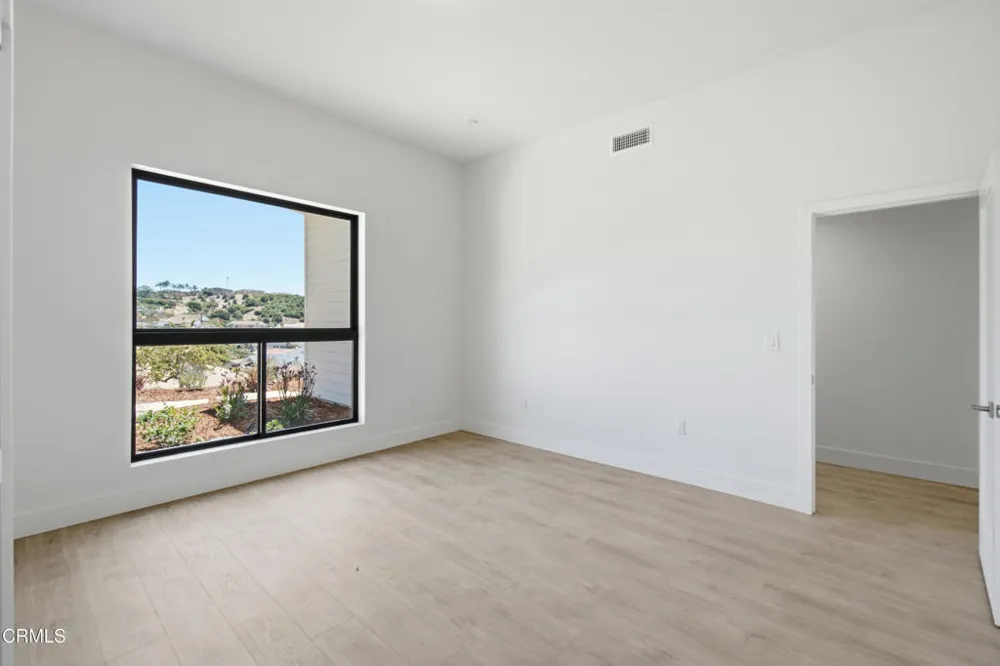 1013 Colina Vista Ventura, CA 93003