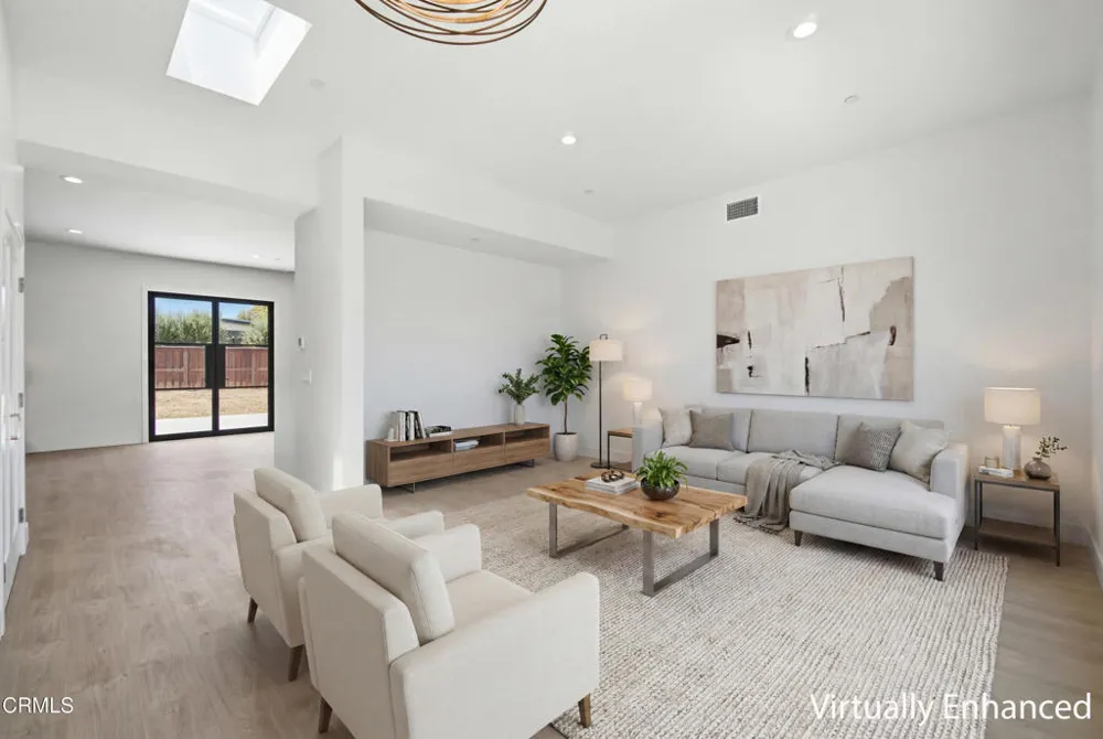 1013 Colina Vista Ventura, CA 93003