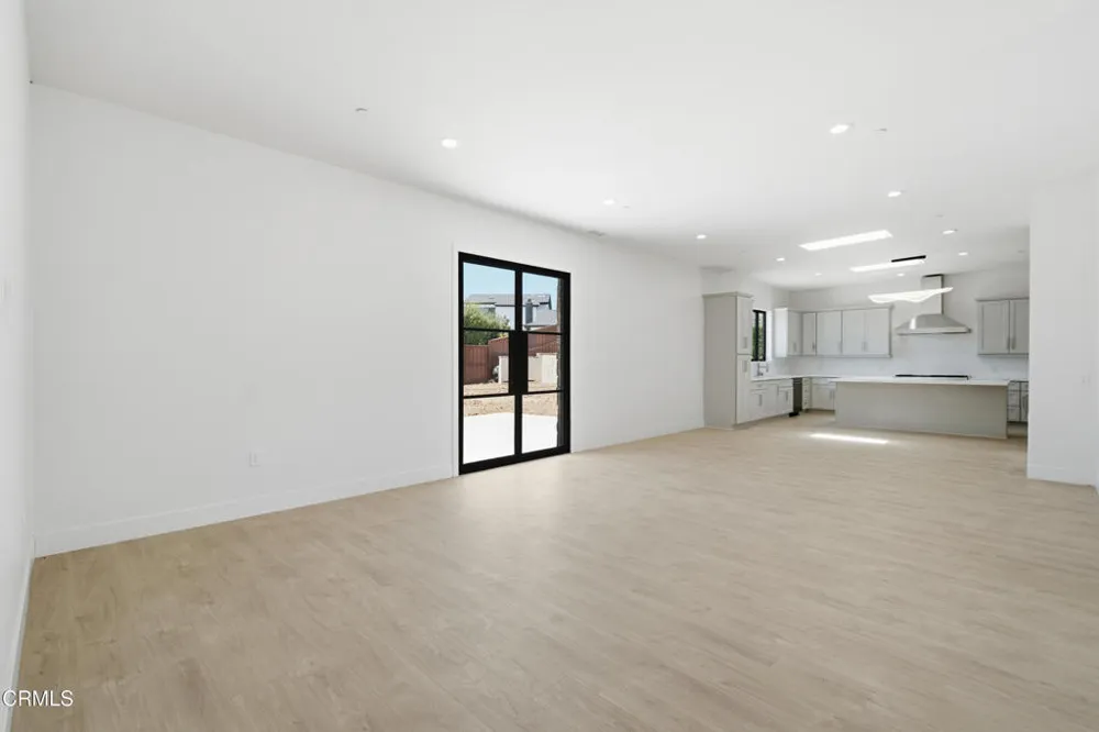 1013 Colina Vista Ventura, CA 93003