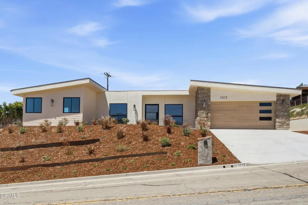 1013 Colina Vista Ventura, CA 93003