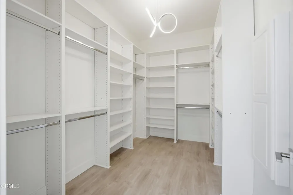 1013 Colina Vista Ventura, CA 93003