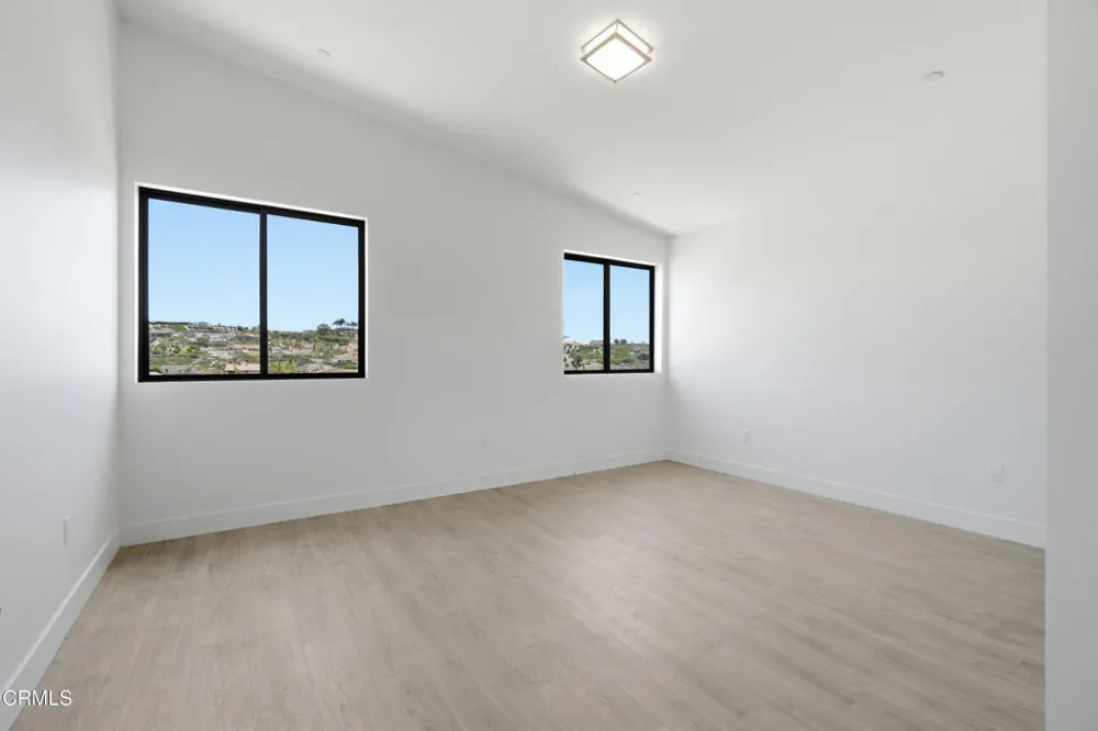1013 Colina Vista Ventura, CA 93003