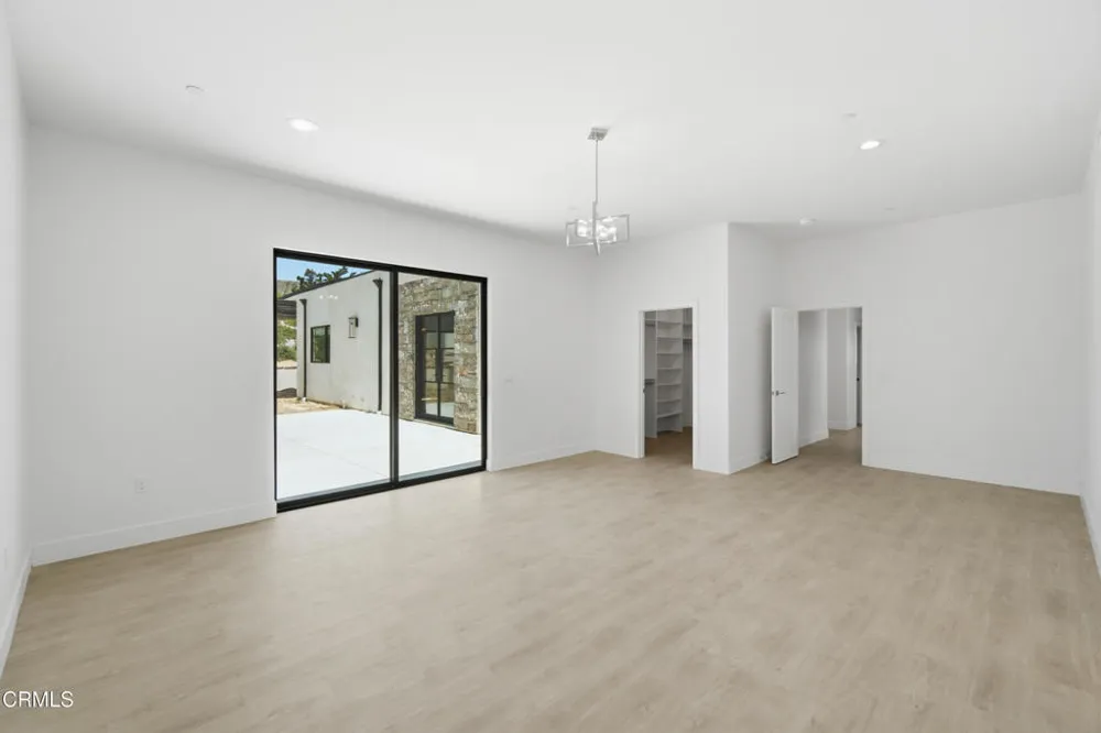1013 Colina Vista Ventura, CA 93003