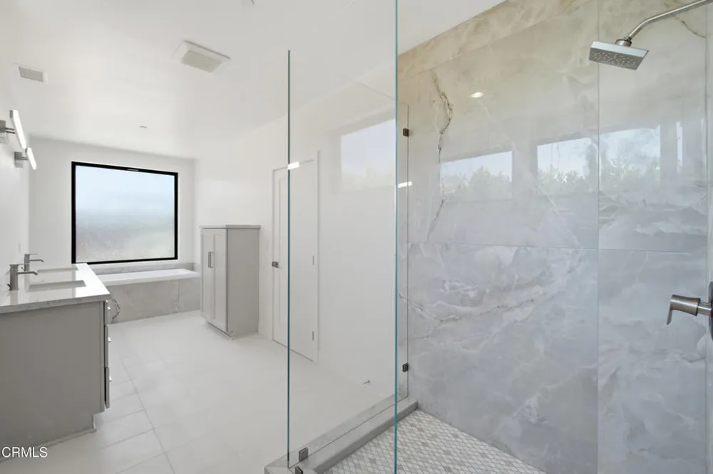 1013 Colina Vista Ventura, CA 93003