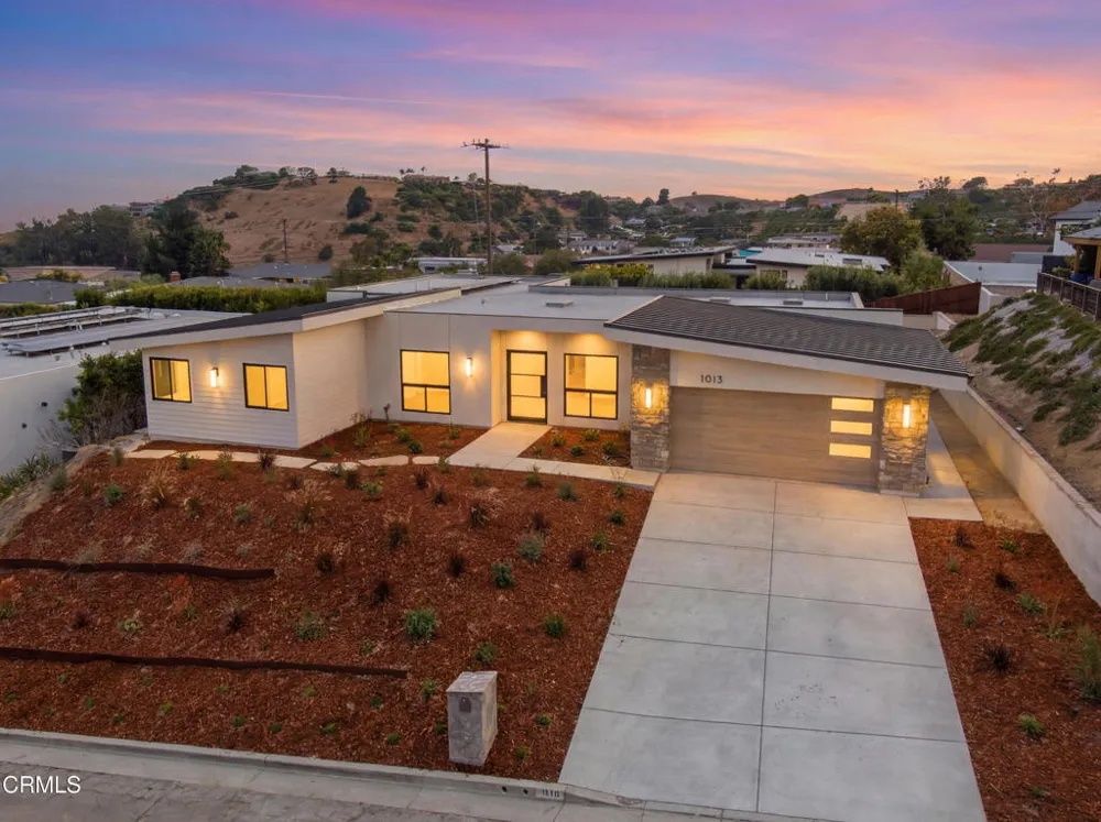 1013 Colina Vista Ventura, CA 93003