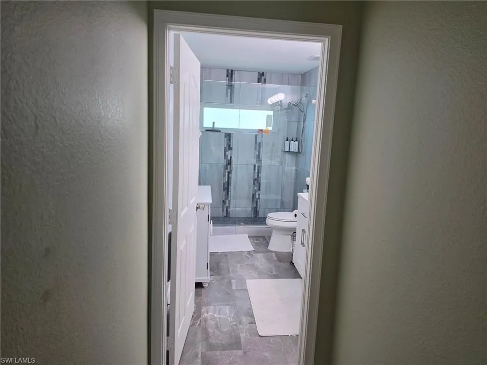 200 Diamond Circle #202 Naples, FL 34110