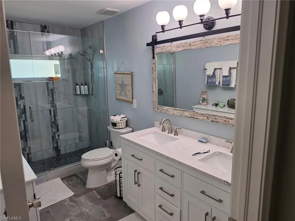 200 Diamond Circle #202 Naples, FL 34110