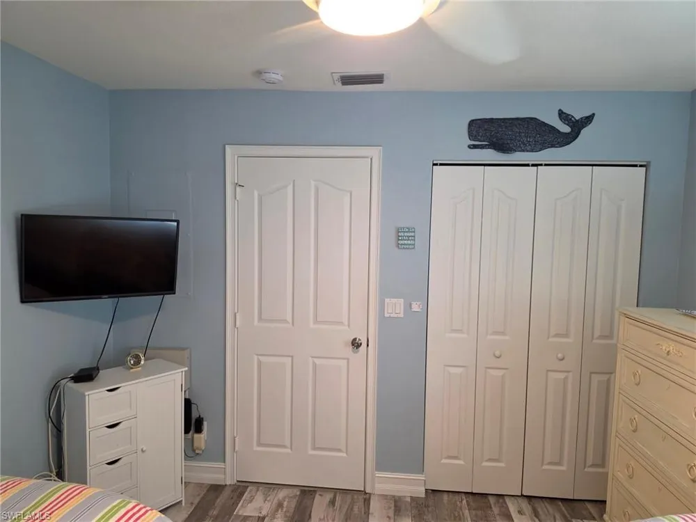 200 Diamond Circle #202 Naples, FL 34110