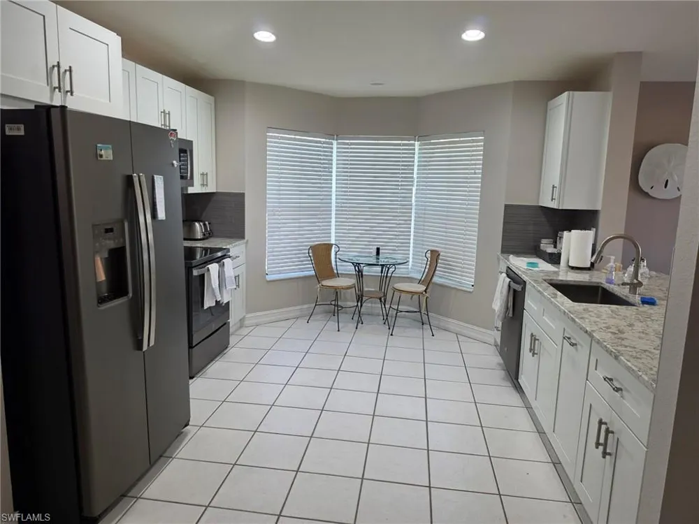 200 Diamond Circle #202 Naples, FL 34110