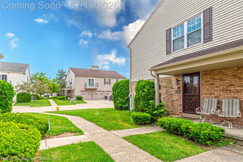 44524 Bunker Hill Drive #112 Clinton Charter Township, MI 48038