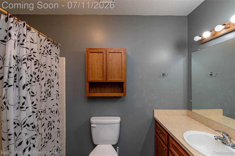 44524 Bunker Hill Drive #112 Clinton Charter Township, MI 48038